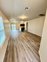 11728 Jude Way in Yukon, OK - Building Photo - Building Photo