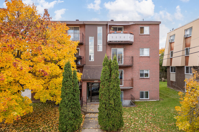410 Clapin Pl