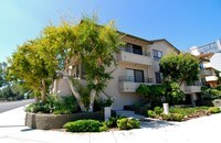 Building Photo - Windward Sun Apartments in Los Angeles, California