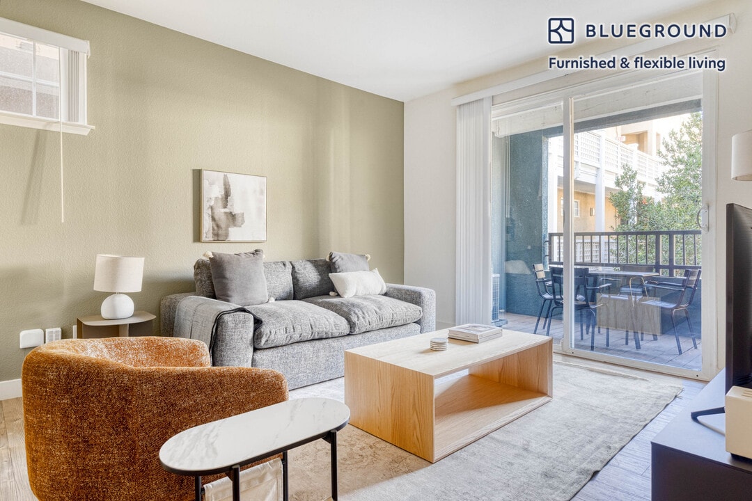 1265 Lakeside Dr in Sunnyvale, CA - Building Photo