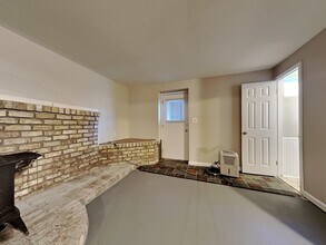 657 Shore Dr in Joppatowne, MD - Foto de edificio - Building Photo