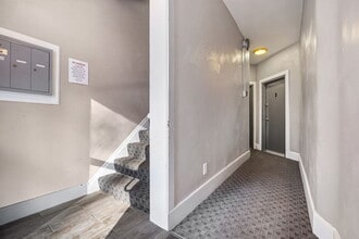 400 Perrysville Ave, Unit 2 in West View, PA - Building Photo - Building Photo