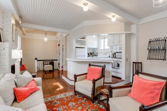 916 Howard St in Savannah, GA - Building Photo - Building Photo