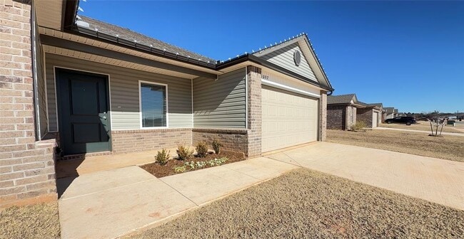 21097 River Mist Dr in Harrah, OK - Building Photo - Building Photo