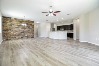 7403 Turtle View Dr in Ruskin, FL - Building Photo - Building Photo