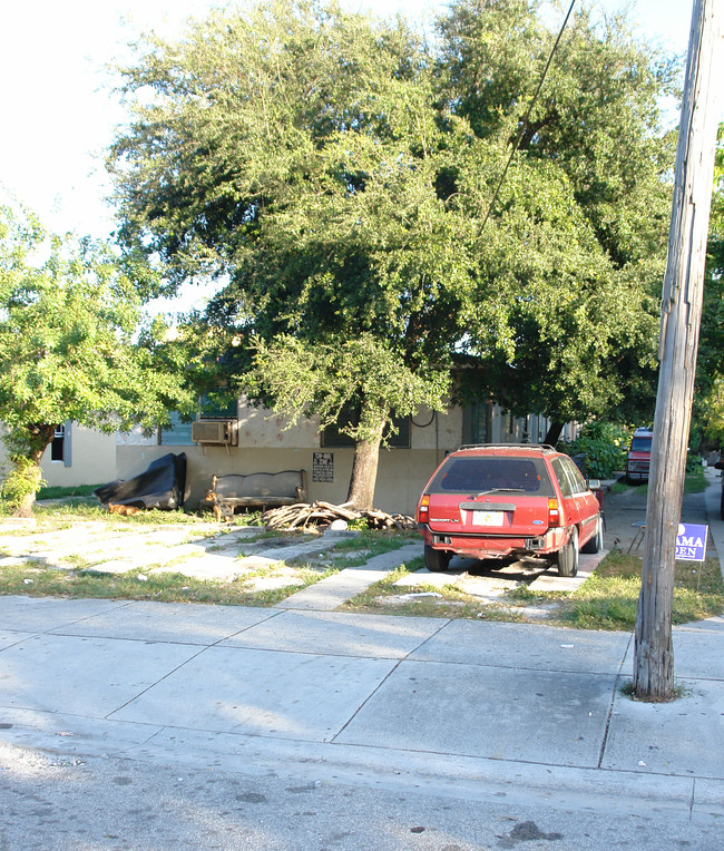 155 NW 59th St in Miami, FL - Building Photo - Building Photo