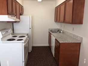 3000 Fordhaven Rd, Unit # 2 in Louisville, KY - Foto de edificio - Building Photo