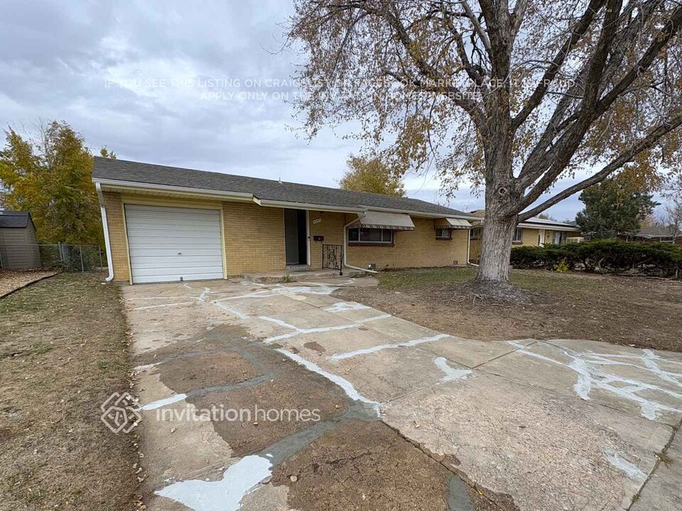 1297 Brighton Dr in Brighton, CO - Building Photo