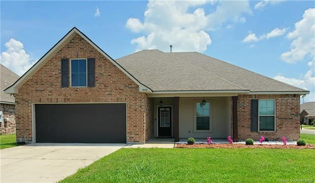 1902 Thibodeaux Rd in Lake Charles, LA - Building Photo