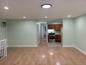 157-14 109th Ave in Queens, NY - Building Photo - Building Photo