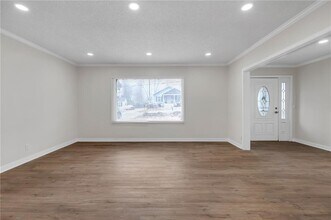 2060 Baker Rd NW in Atlanta, GA - Building Photo - Building Photo