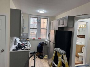 43-24 58th St in Queens, NY - Building Photo - Building Photo