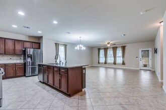 13410 Flora Springs in San Antonio, TX - Building Photo - Building Photo