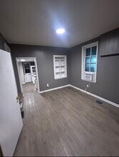 24 N Washington St in Shippensburg, PA - Building Photo - Building Photo