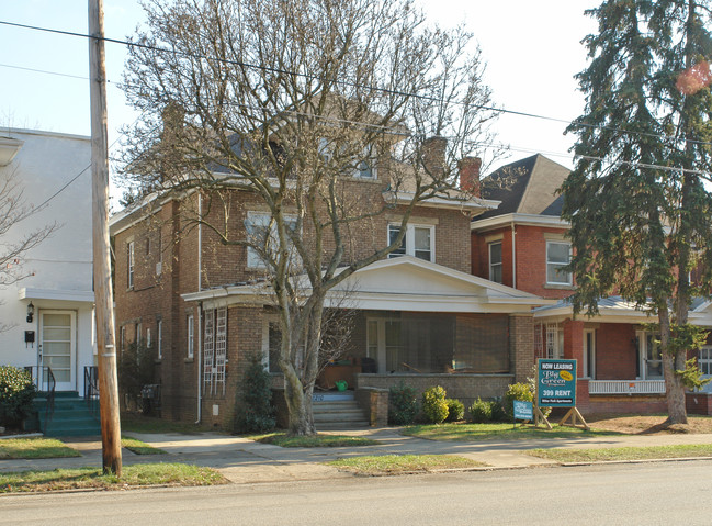 1210 8th St in Huntington, WV - Foto de edificio - Building Photo