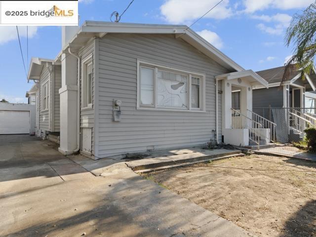1556 78th Ave in Oakland, CA - Building Photo