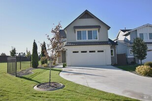 3241 W Ladle Rapids St in Meridian, ID - Building Photo