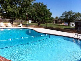 Briarwood Apartments