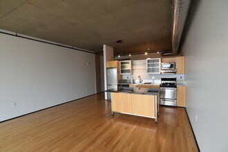 1410 NW Kearney St in Portland, OR - Building Photo - Building Photo