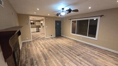 201 Mcleansboro St in Benton, IL - Building Photo - Building Photo