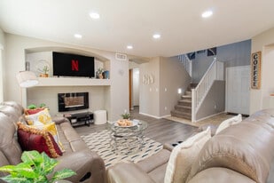 1387 E 10th Pl in Casa Grande, AZ - Building Photo