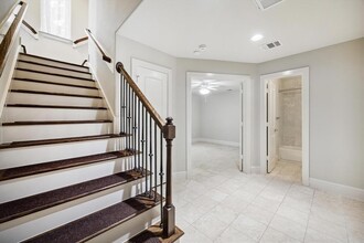 1813 Oakdale St in Houston, TX - Foto de edificio - Building Photo
