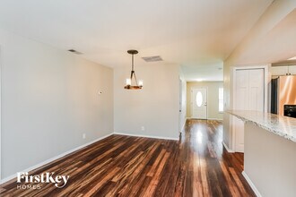 17185 Phlox Dr in Ft. Myers, FL - Building Photo - Building Photo