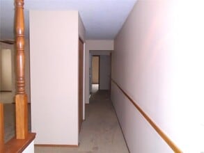 1520 Royal Oak Ct in O'Fallon, IL - Building Photo - Building Photo