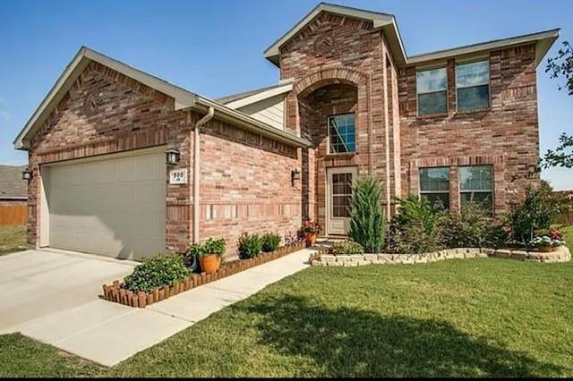 500 Foxcraft Dr in Fort Worth, TX - Building Photo