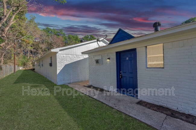 409 Austin Rd in Conroe, TX - Building Photo - Building Photo