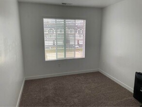 1452 S 615 W in Orem, UT - Foto de edificio - Building Photo