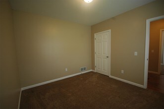 11 S Summit St in Ypsilanti, MI - Building Photo - Building Photo