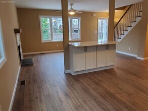 128 Bayville Ave in Bayville, NY - Building Photo - Building Photo