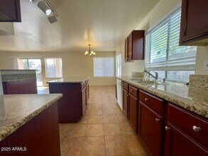 1702 E Blackhawk Dr in Phoenix, AZ - Building Photo - Building Photo