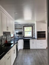 70 Stephens Ln in Fairfield, CT - Building Photo - Building Photo