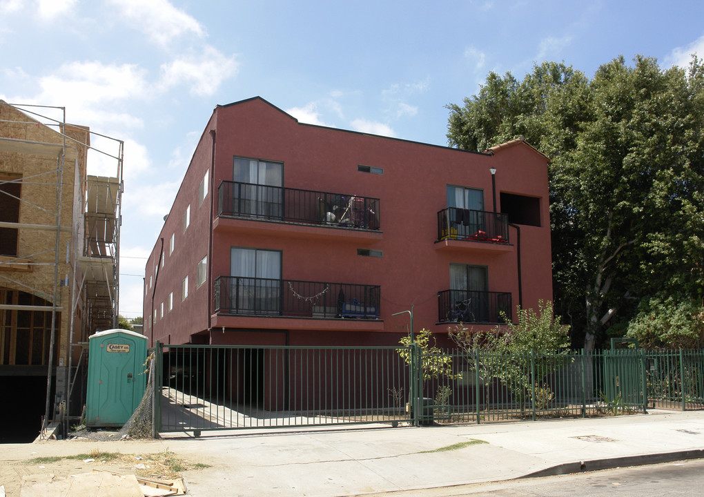 6018 Barton Ave in Los Angeles, CA - Building Photo