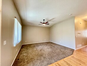 819 Mt Sneffels Ave in Severance, CO - Building Photo - Building Photo