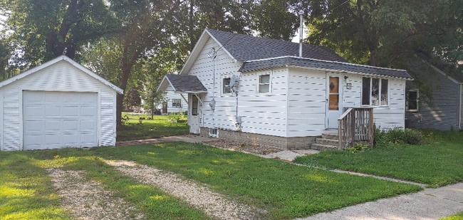 property at 413 1st St SW