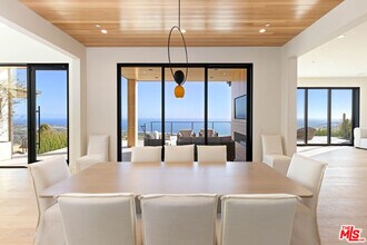 5366 Horizon Dr in Malibu, CA - Building Photo - Building Photo