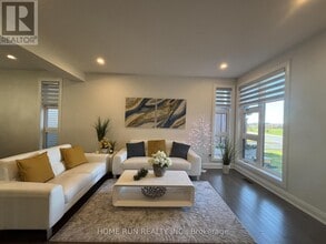 561 Honeylocust Ave in Ottawa, ON - Building Photo - Building Photo