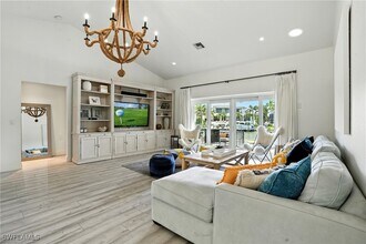 205 Springline Dr in Naples, FL - Building Photo - Building Photo