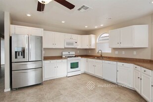 1129 N Rainbow Meadows Dr in Las Vegas, NV - Building Photo - Building Photo