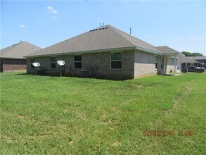 1108 S Haden in Siloam Springs, AR - Building Photo - Building Photo