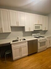 3703 W Eddy St in Chicago, IL - Building Photo - Building Photo