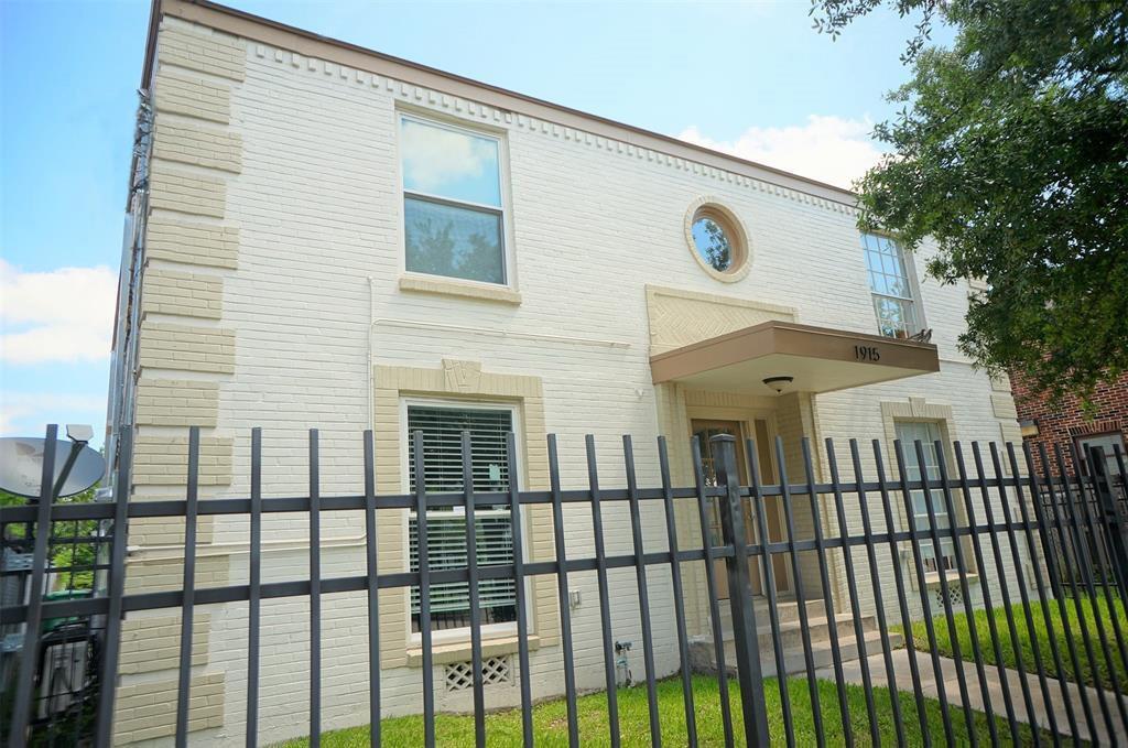 1915 Binz St, Unit 1 in Houston, TX - Building Photo