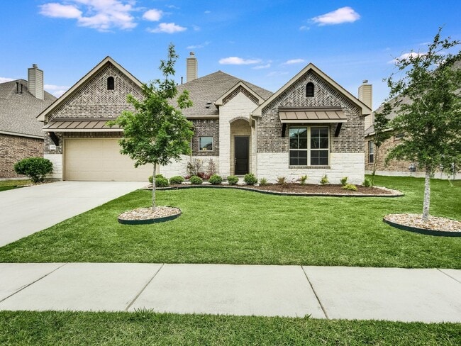 property at 3925 Octavia Dr
