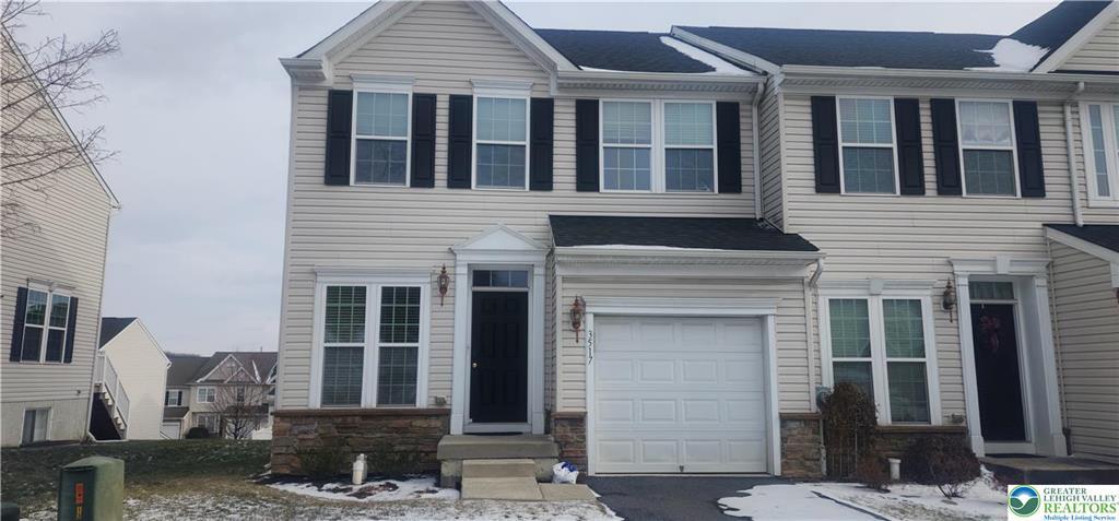3517 Windsor Ct in Nazareth, PA - Building Photo