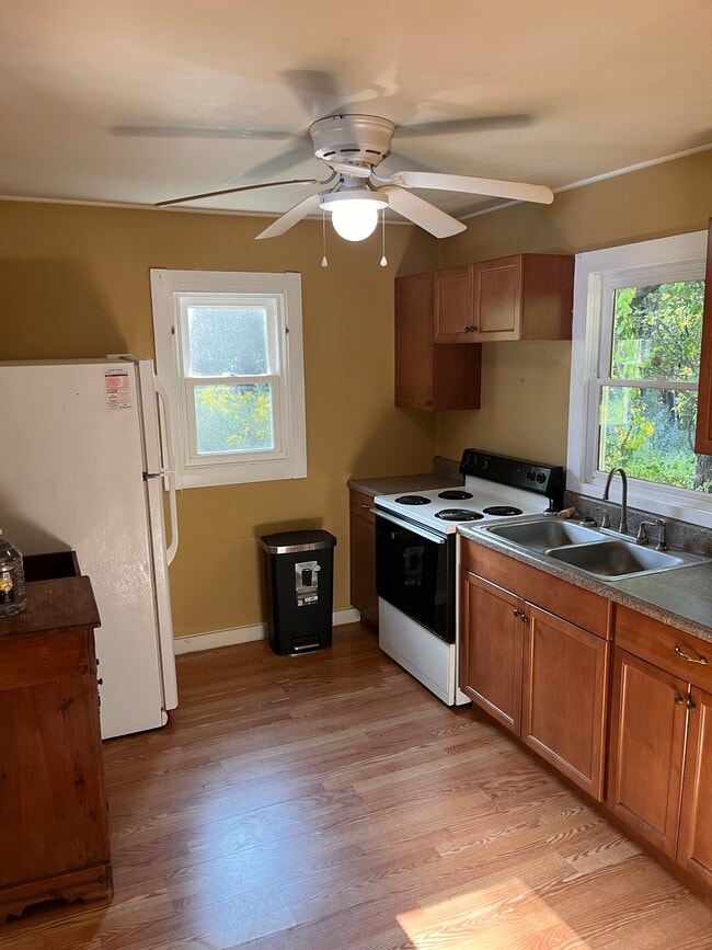 931 Countyline Church Rd SE in Floyd, VA - Building Photo - Building Photo