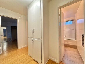 23 Thornton Ave in Los Angeles, CA - Building Photo - Building Photo