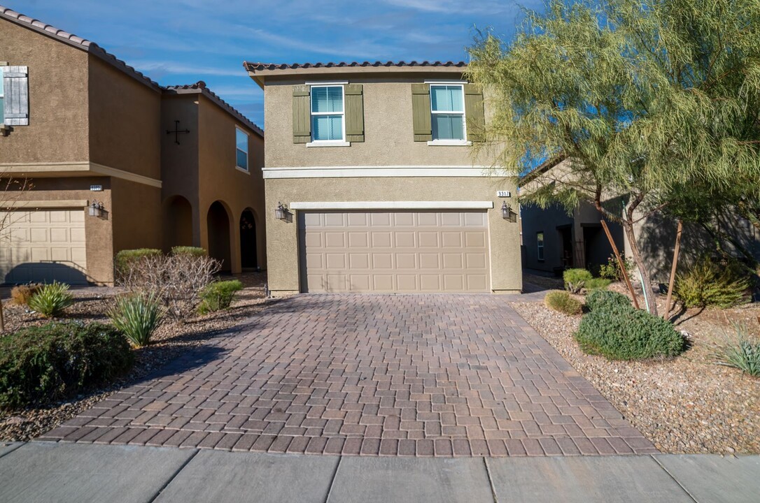 9317 Polwarth Ct in Las Vegas, NV - Building Photo